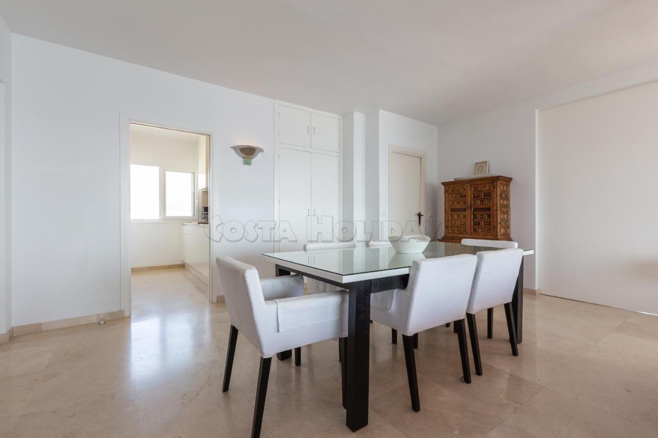 Los Reales 8C Estepona Eksteriør billede